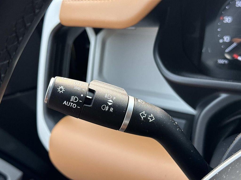 2023 Land Rover Defender First Edition