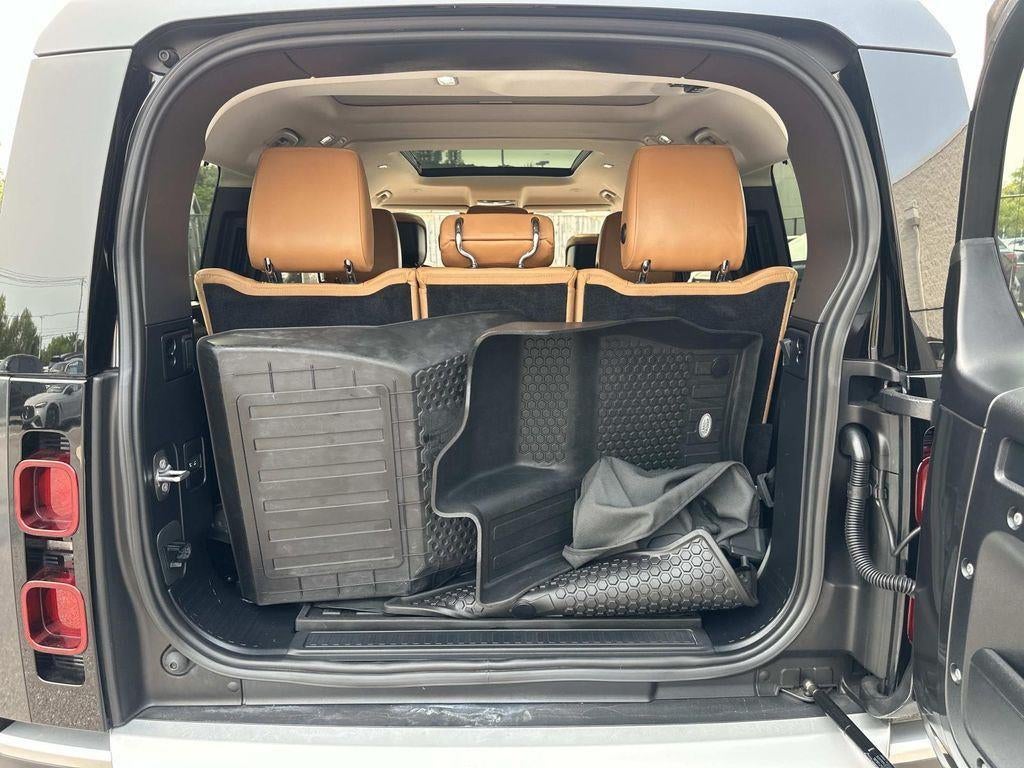 2023 Land Rover Defender First Edition