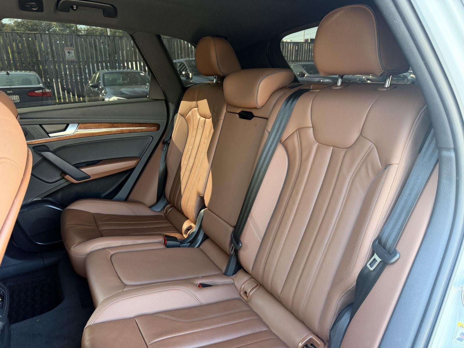 2022 Audi Q5 S line Premium