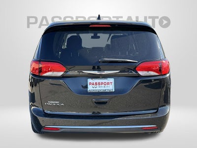 2020 Chrysler Pacifica Touring