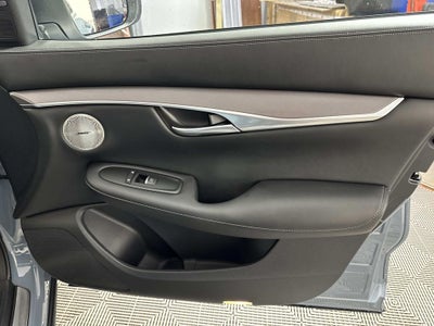 2023 INFINITI QX50 LUXE