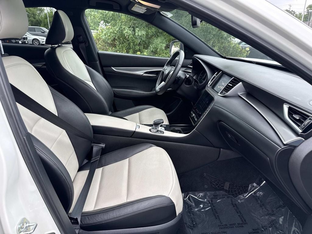 2023 INFINITI QX55 LUXE