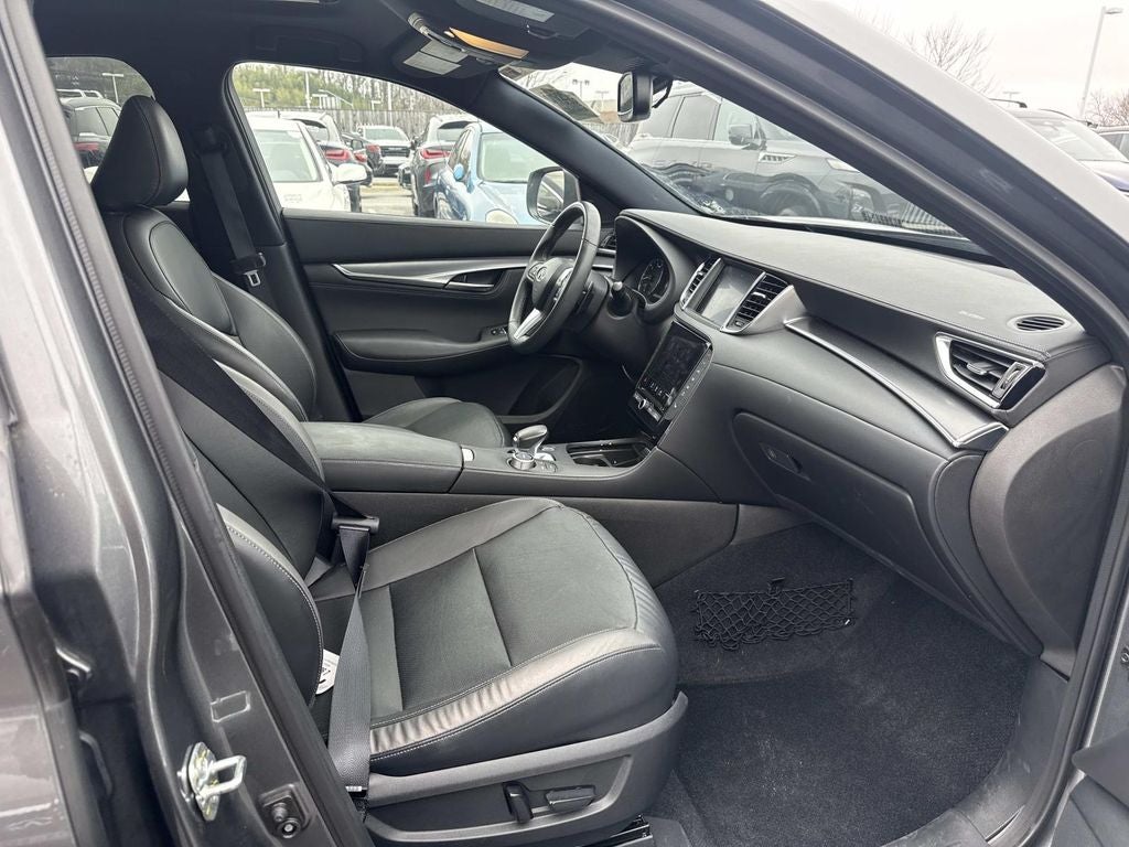 2023 INFINITI QX55 LUXE