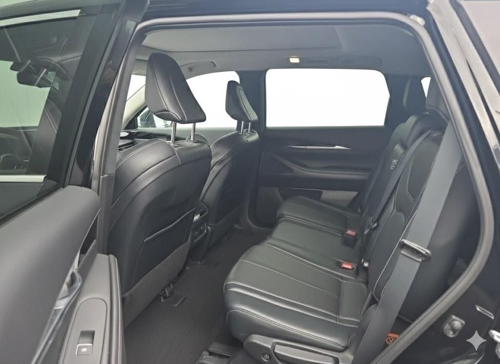 2023 INFINITI QX60 PURE