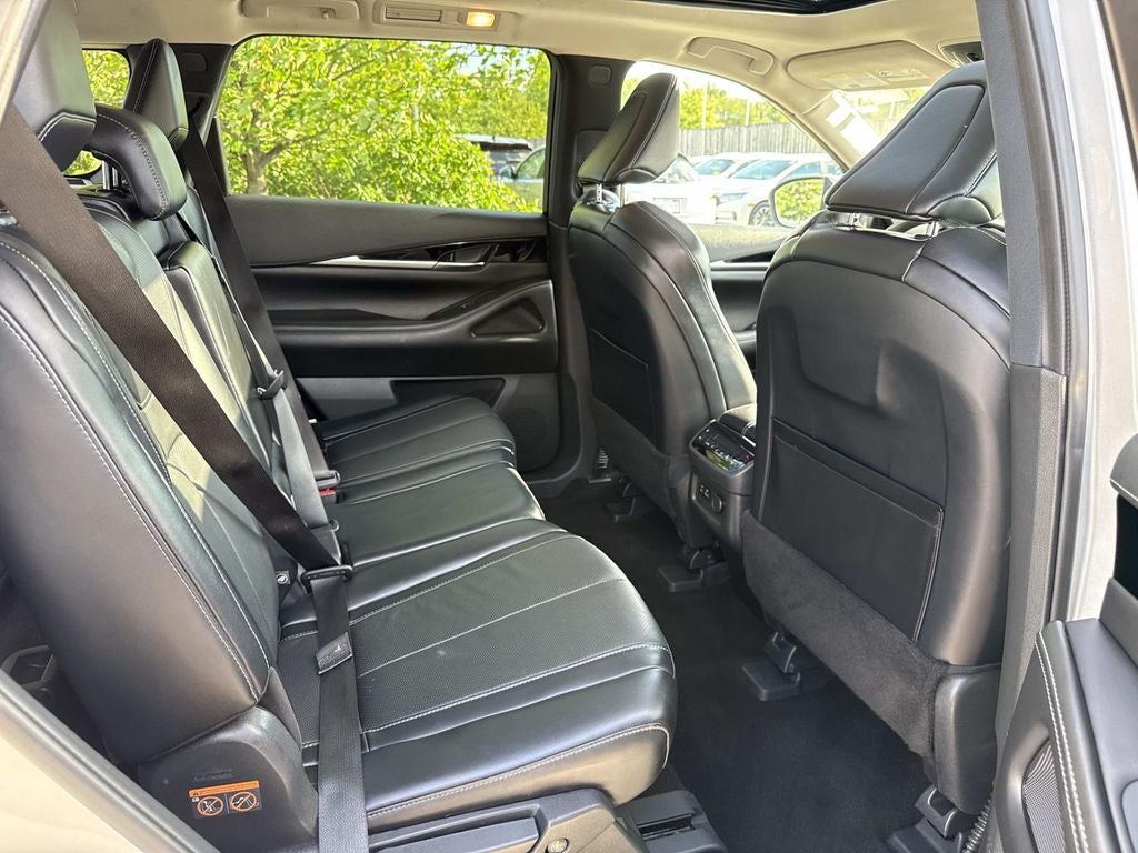 2023 INFINITI QX60 PURE