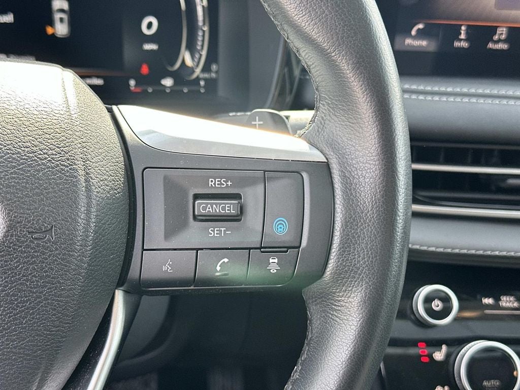 2022 INFINITI QX60 LUXE