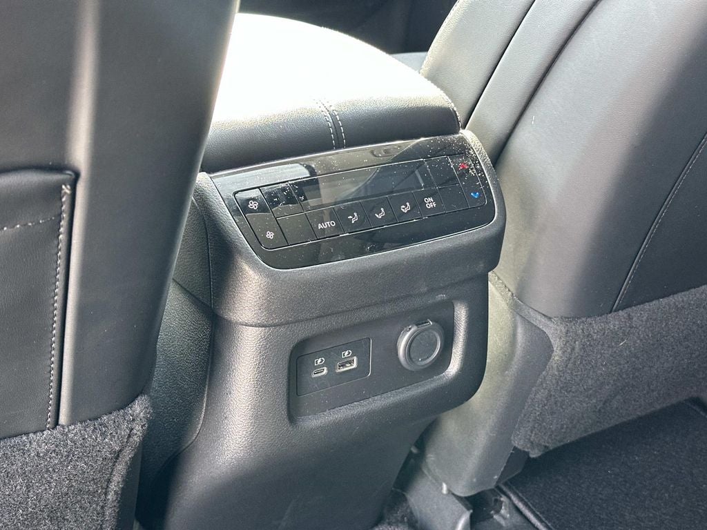 2022 INFINITI QX60 LUXE