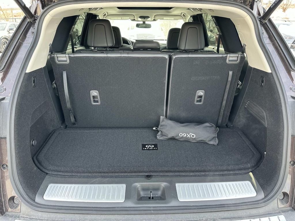 2022 INFINITI QX60 LUXE