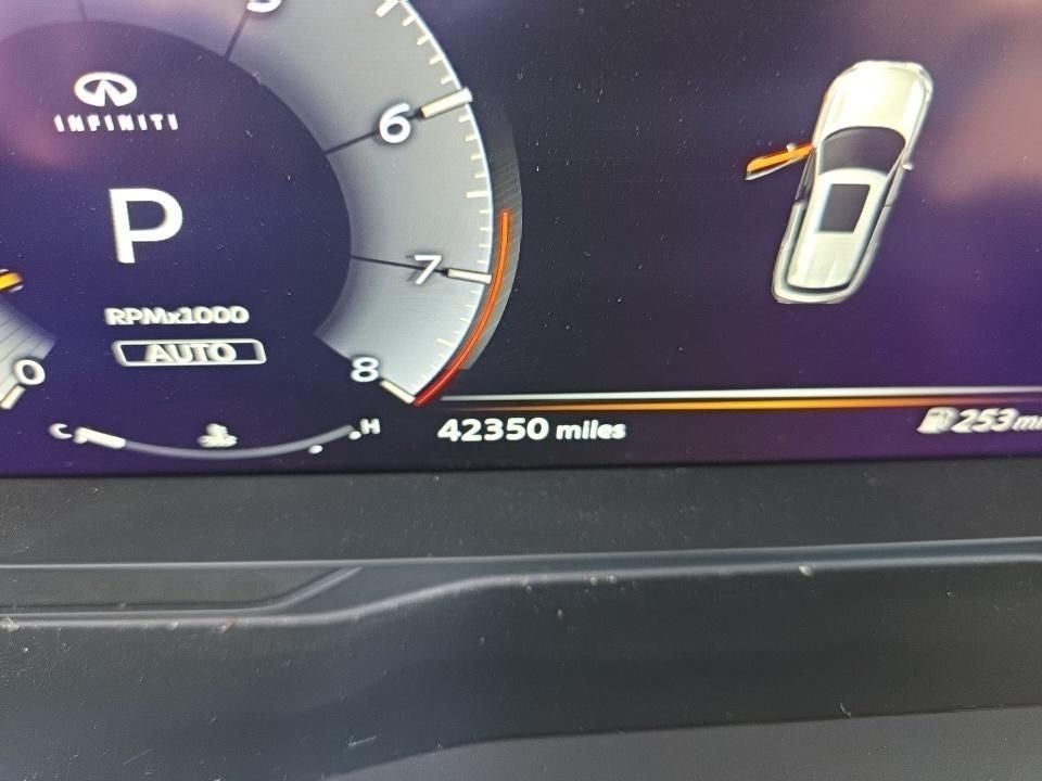 2023 INFINITI QX60 LUXE