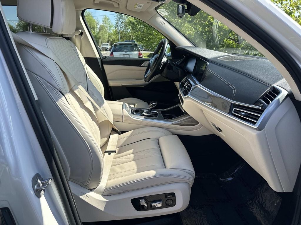 2022 BMW X7 xDrive40i