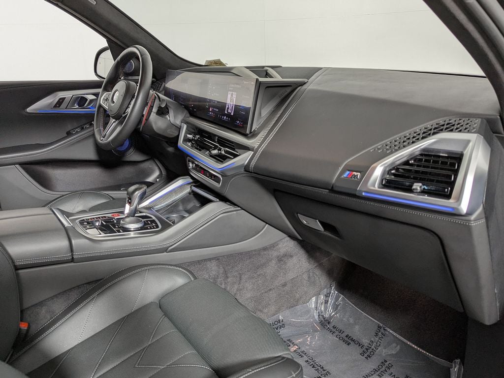 2025 BMW XM Base