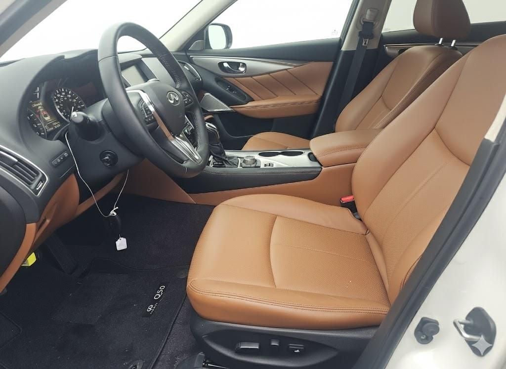 2024 INFINITI Q50 LUXE