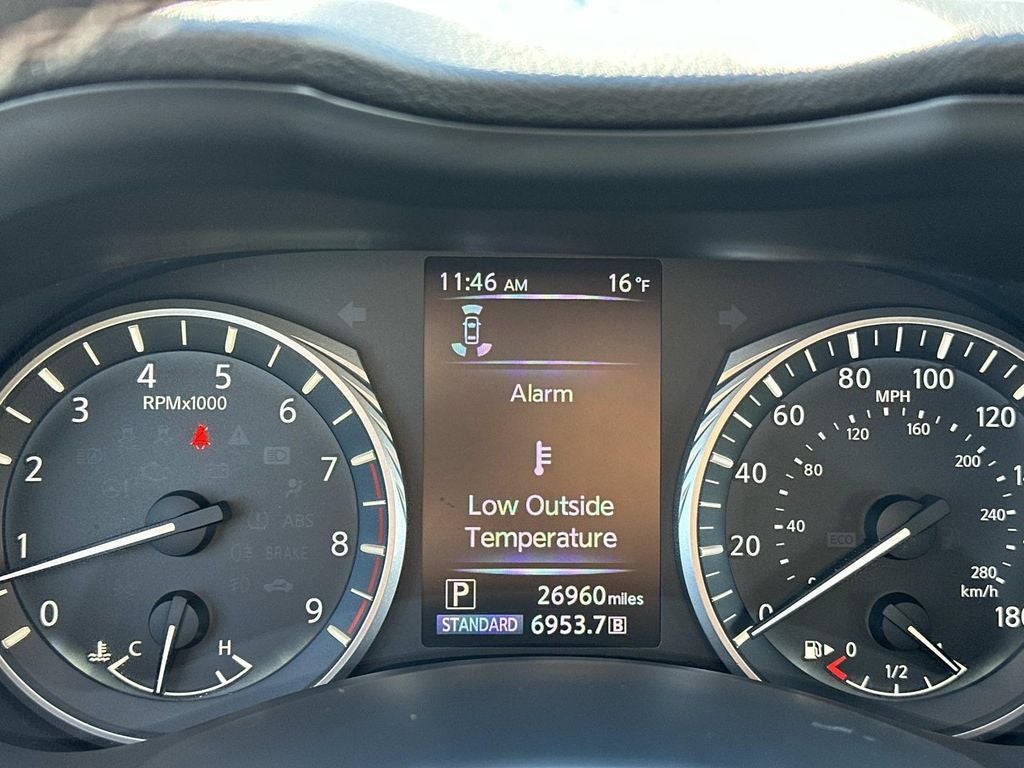 2023 INFINITI Q50 LUXE