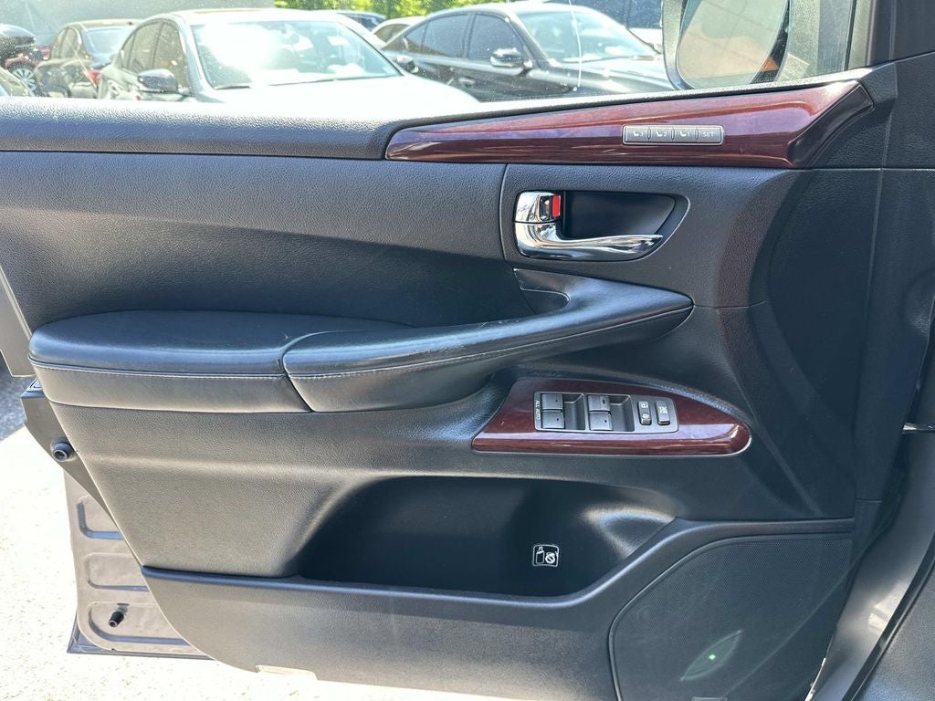 2014 Lexus LX 570
