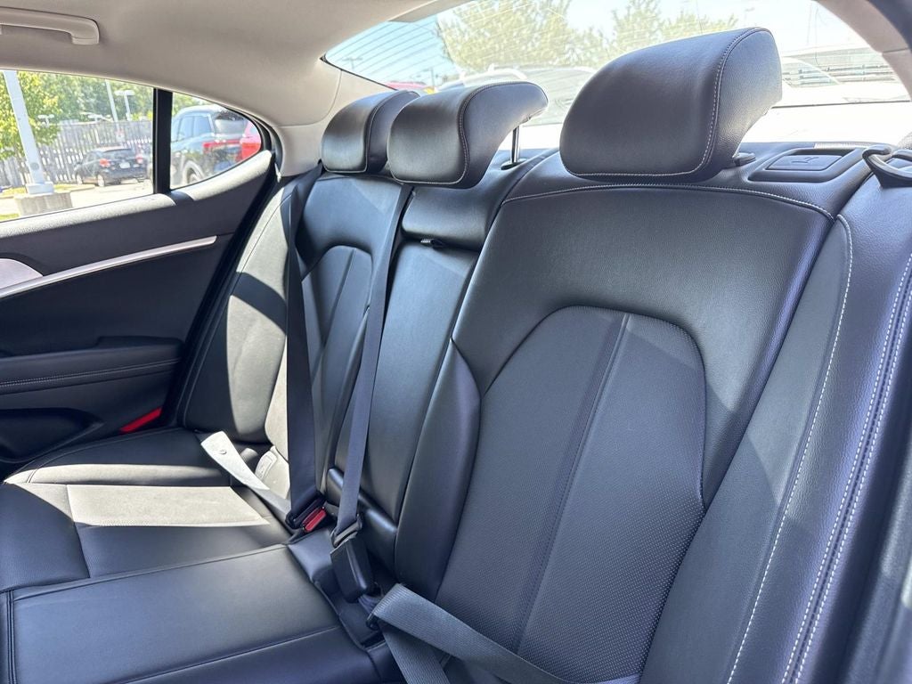 2021 Genesis G70 2.0T Sport