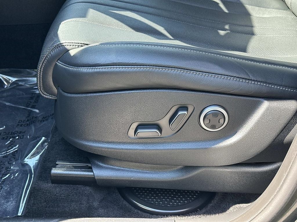 2025 Genesis GV80 2.5T
