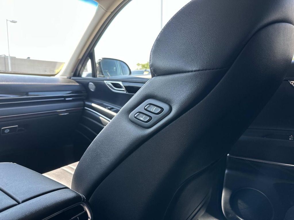 2025 Genesis GV80 2.5T