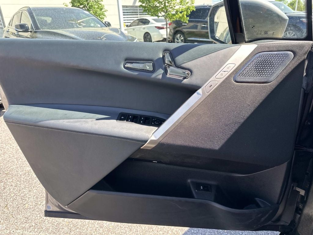 2023 BMW iX M60