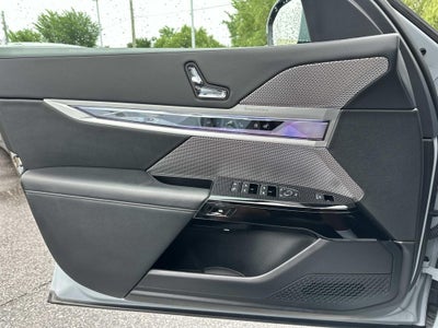 2023 BMW 7 Series 740i