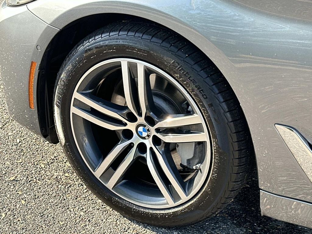 2021 BMW 5 Series 530i