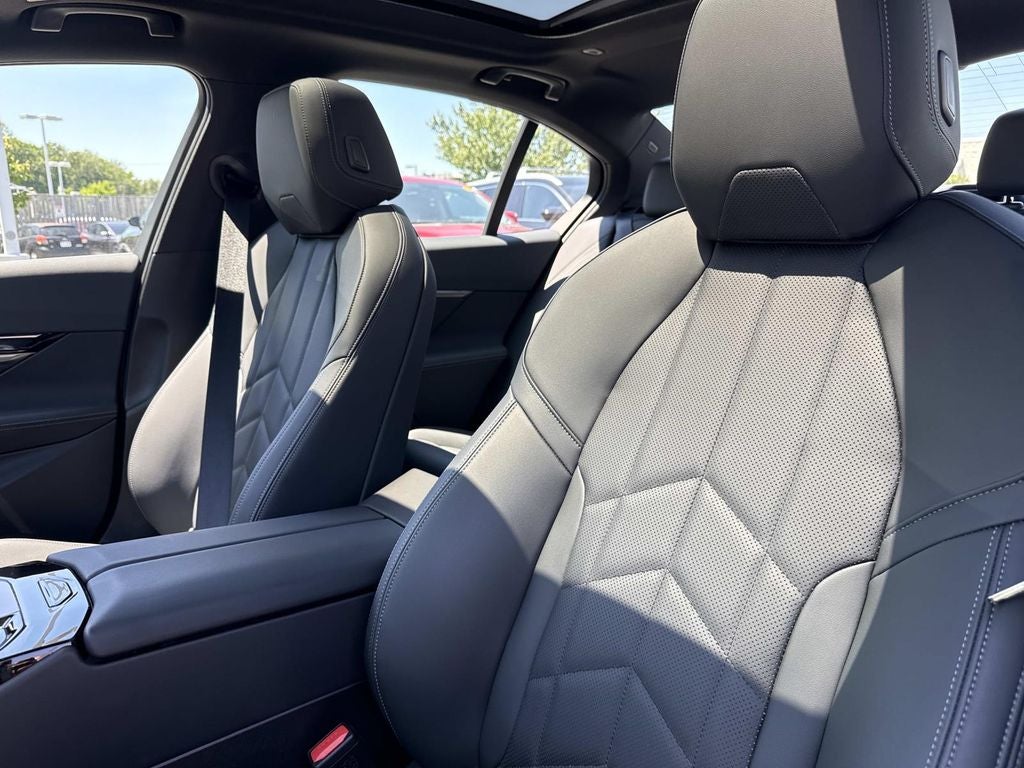 2026 BMW 5 Series 540i xDrive