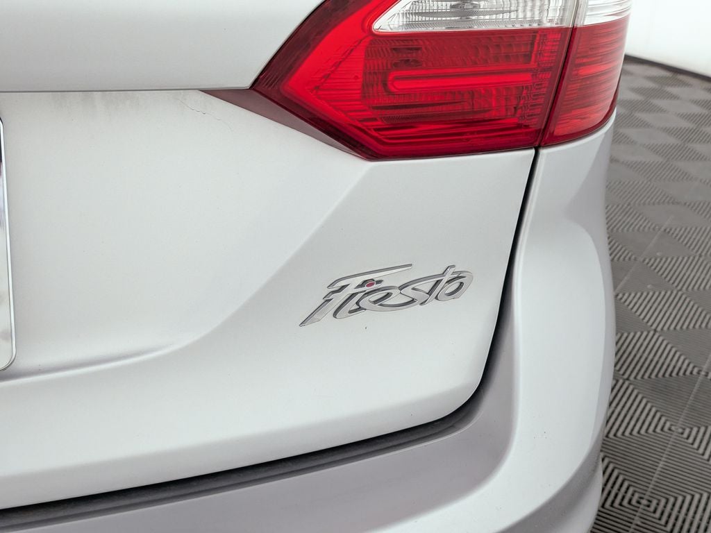 2016 Ford Fiesta S