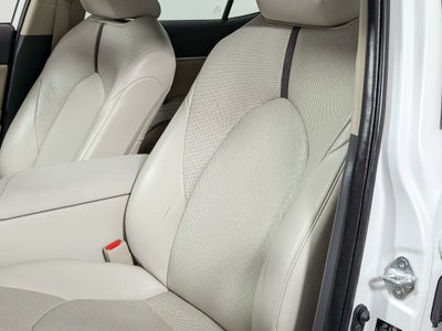 2023 Toyota Camry Hybrid XLE