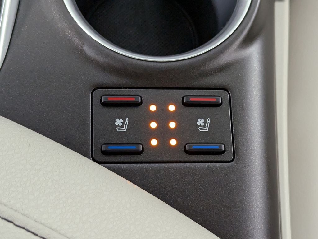 2023 Toyota Camry Hybrid XLE