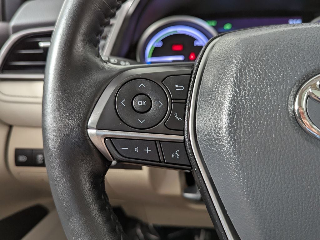 2023 Toyota Camry Hybrid XLE
