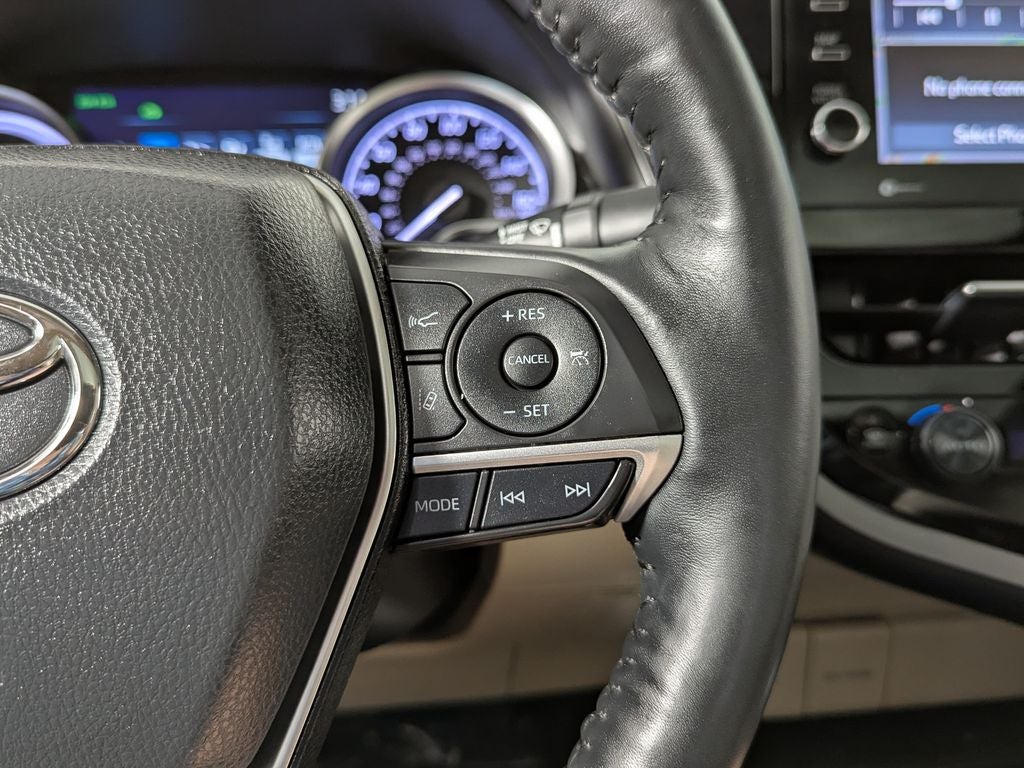 2023 Toyota Camry Hybrid XLE