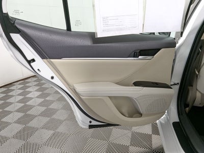 2023 Toyota Camry Hybrid XLE
