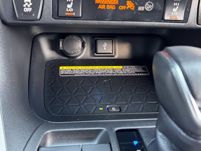 2020 Toyota RAV4 Hybrid XSE