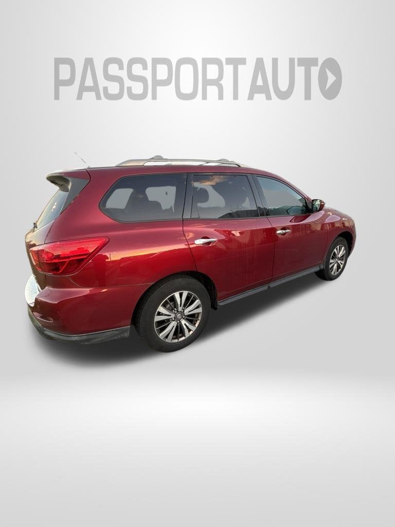 2018 Nissan Pathfinder SV
