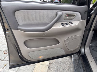 2006 Toyota Sequoia SR5