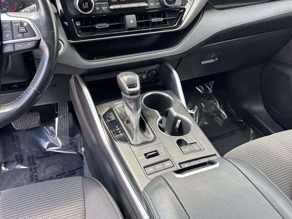 2021 Toyota Highlander LE