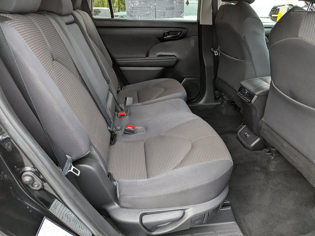 2021 Toyota Highlander LE