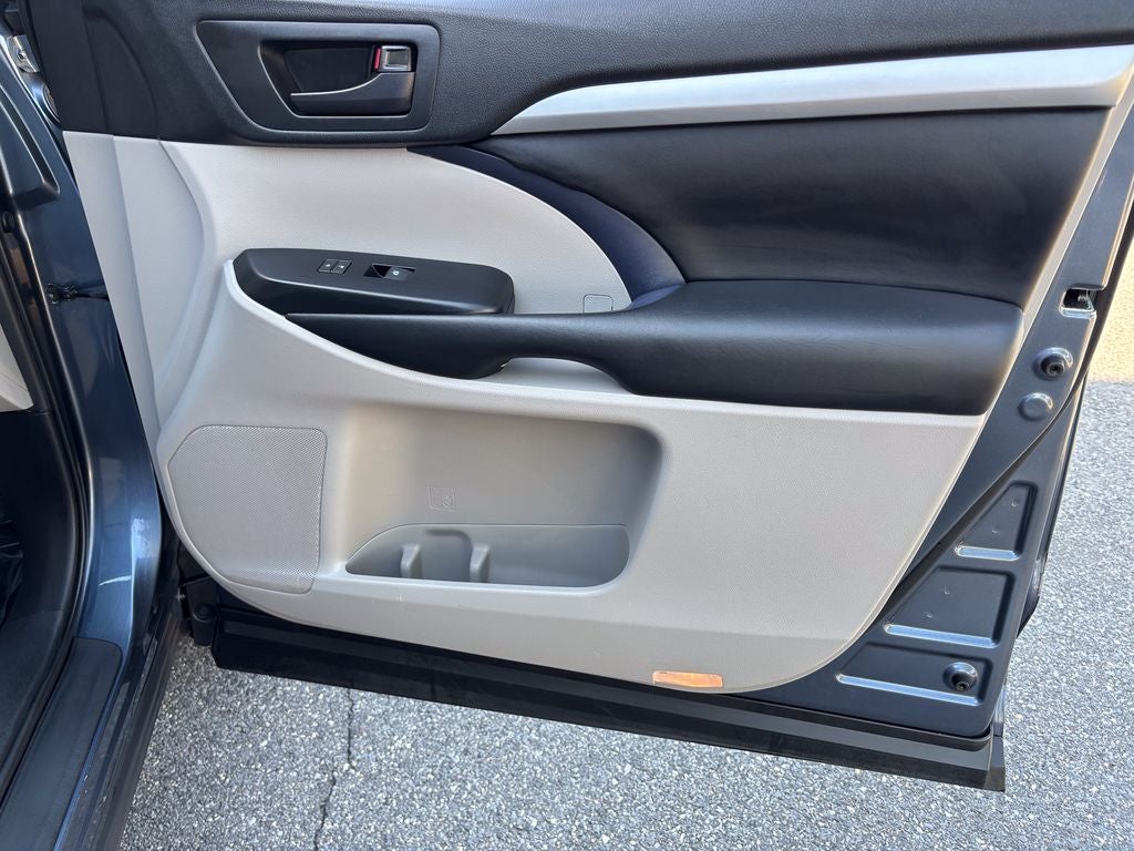 2019 Toyota Highlander LE Plus