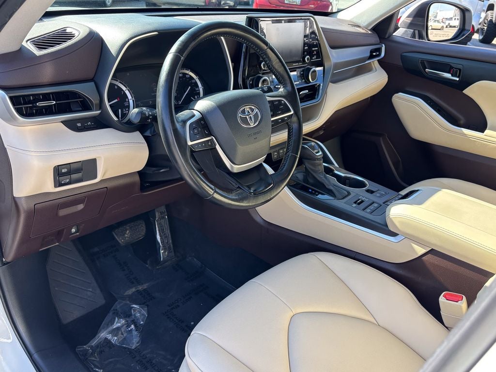 2022 Toyota Highlander XLE
