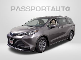 2021 Toyota Sienna XLE 8 Passenger