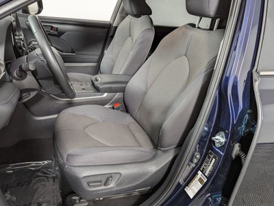 2025 Toyota Highlander LE