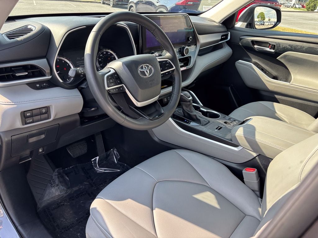 2024 Toyota Highlander XLE