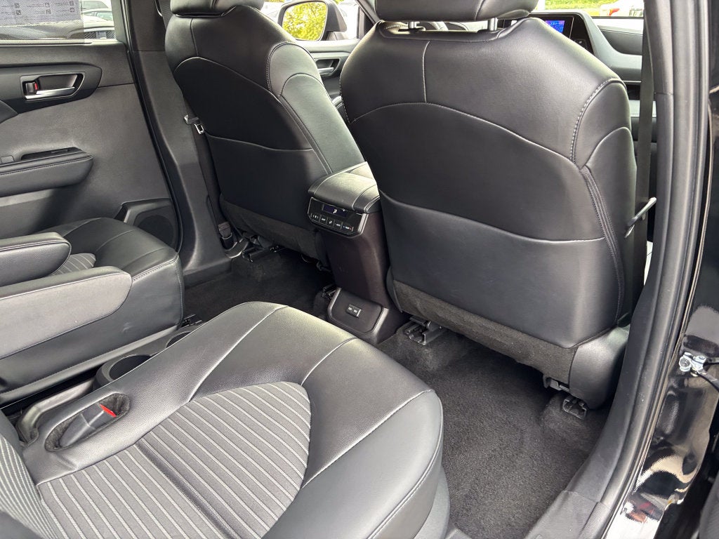 2025 Toyota Highlander XSE
