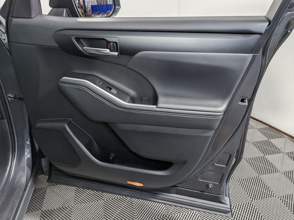 2025 Toyota Highlander XSE