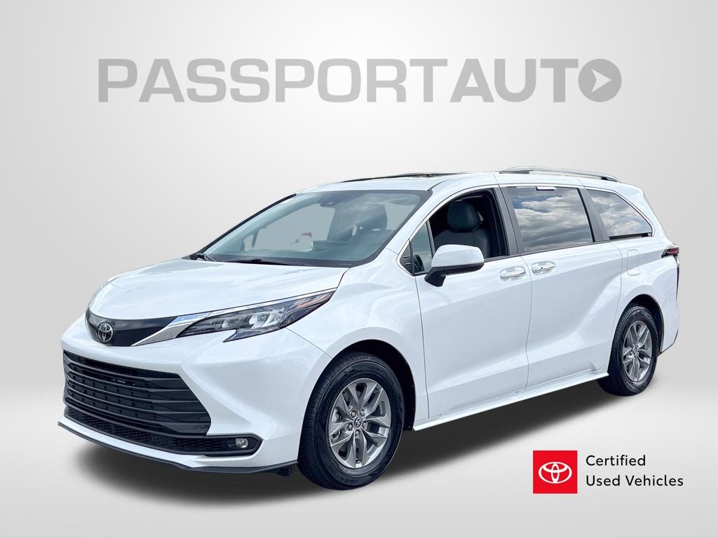 2026 Toyota Sienna XLE 8 Passenger