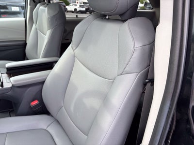 2024 Toyota Sienna XLE 8 Passenger
