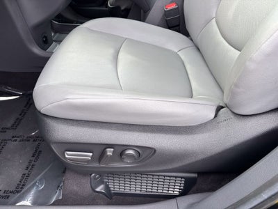 2024 Toyota Sienna XLE 8 Passenger