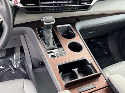 2024 Toyota Sienna XLE 8 Passenger