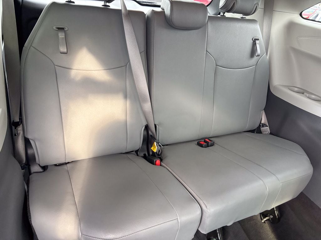 2024 Toyota Sienna XLE 8 Passenger