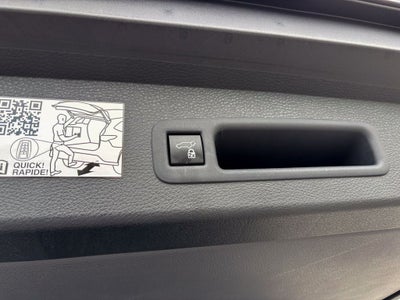 2024 Toyota Sienna XLE 8 Passenger