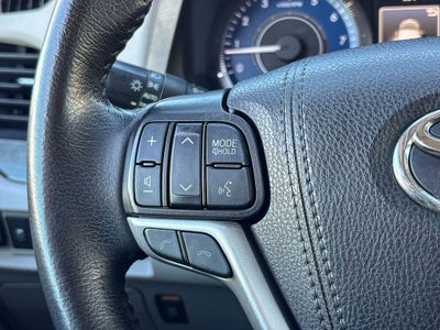 2019 Toyota Sienna XLE 8 Passenger